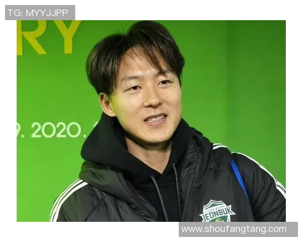 韩国足球犯规引发争议日本足球明星表现抢眼引关注